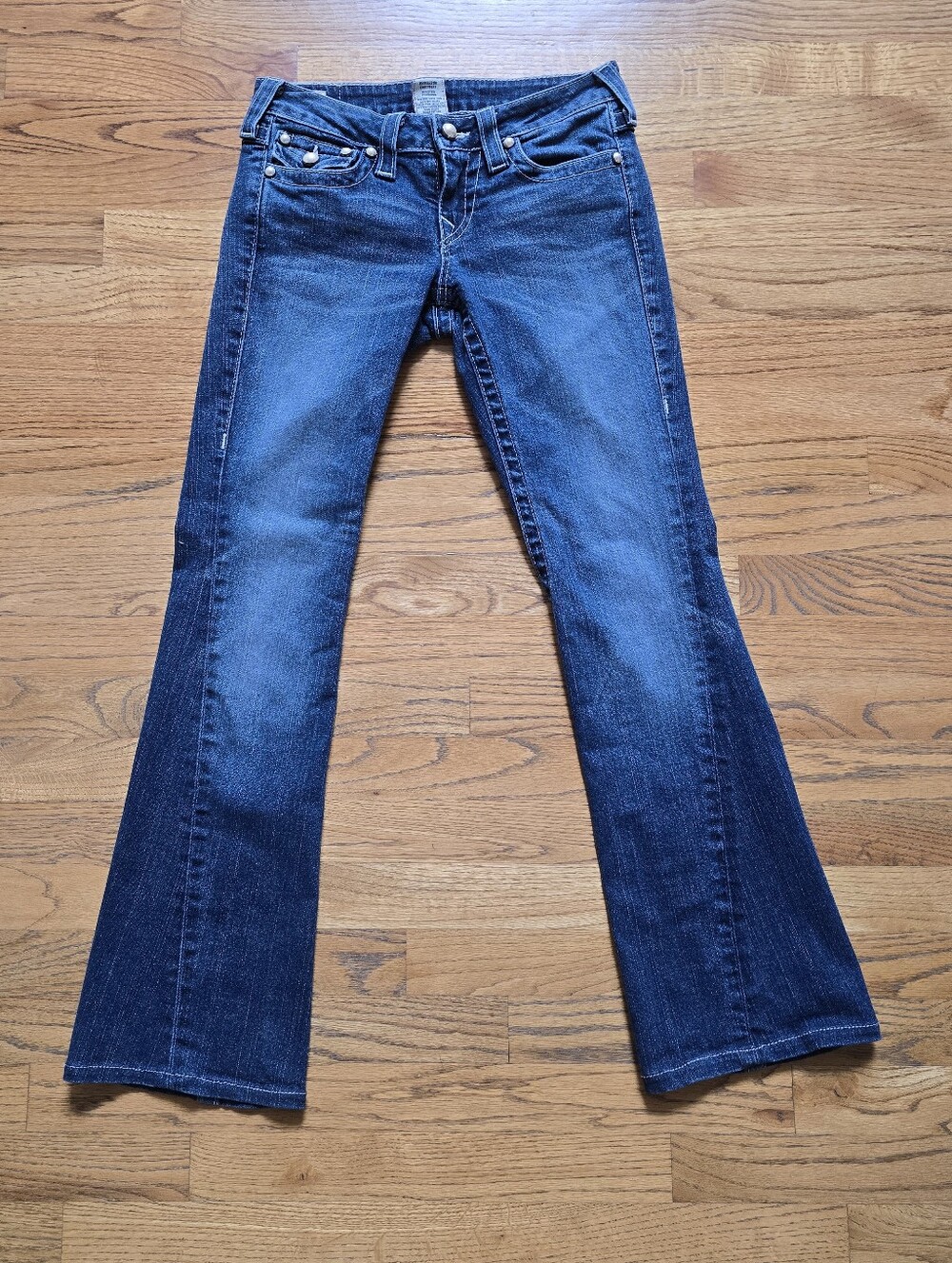 True Religion Women’s Joey Bootcut Jeans With Pearl Accents Size 27